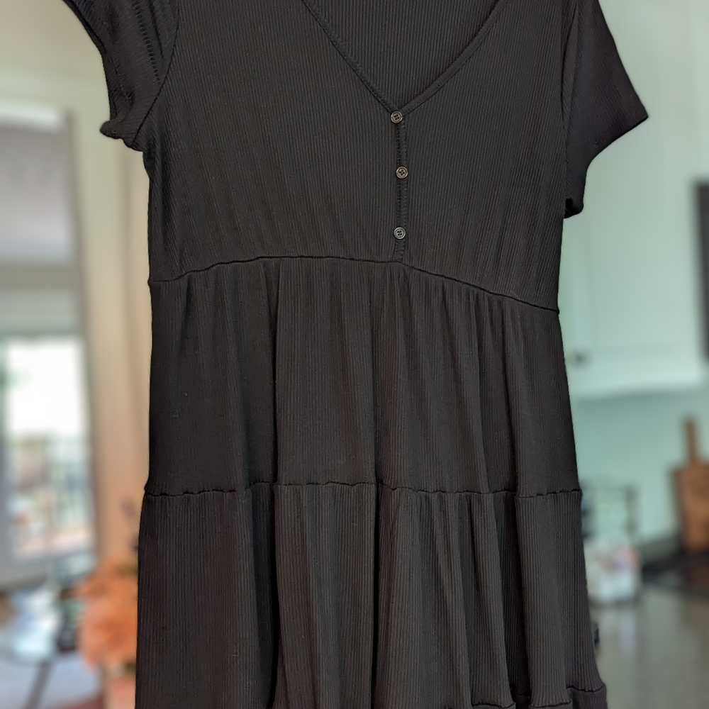 Black Tiered V-Neck Top